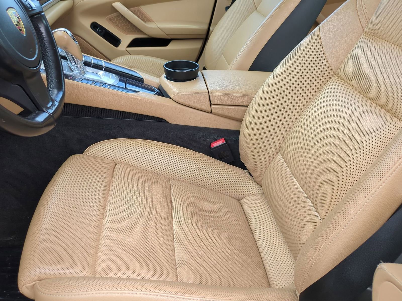 Used 2016 Porsche Panamera 4S image 19