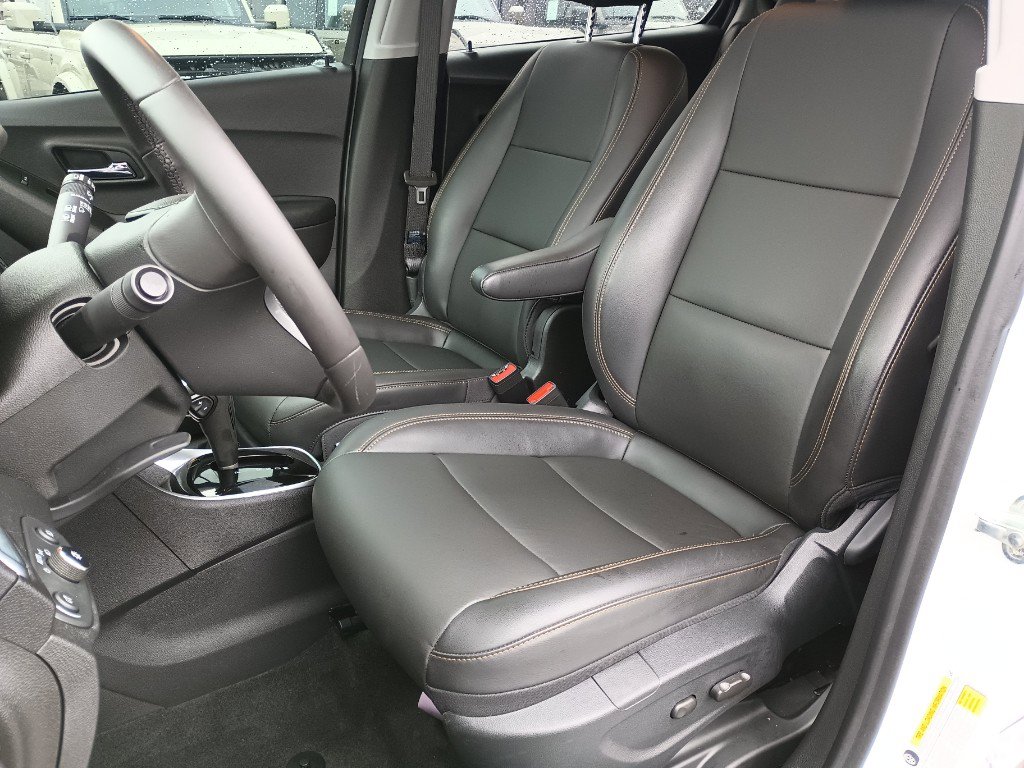 Used 2020 Chevrolet Trax Premier image 19