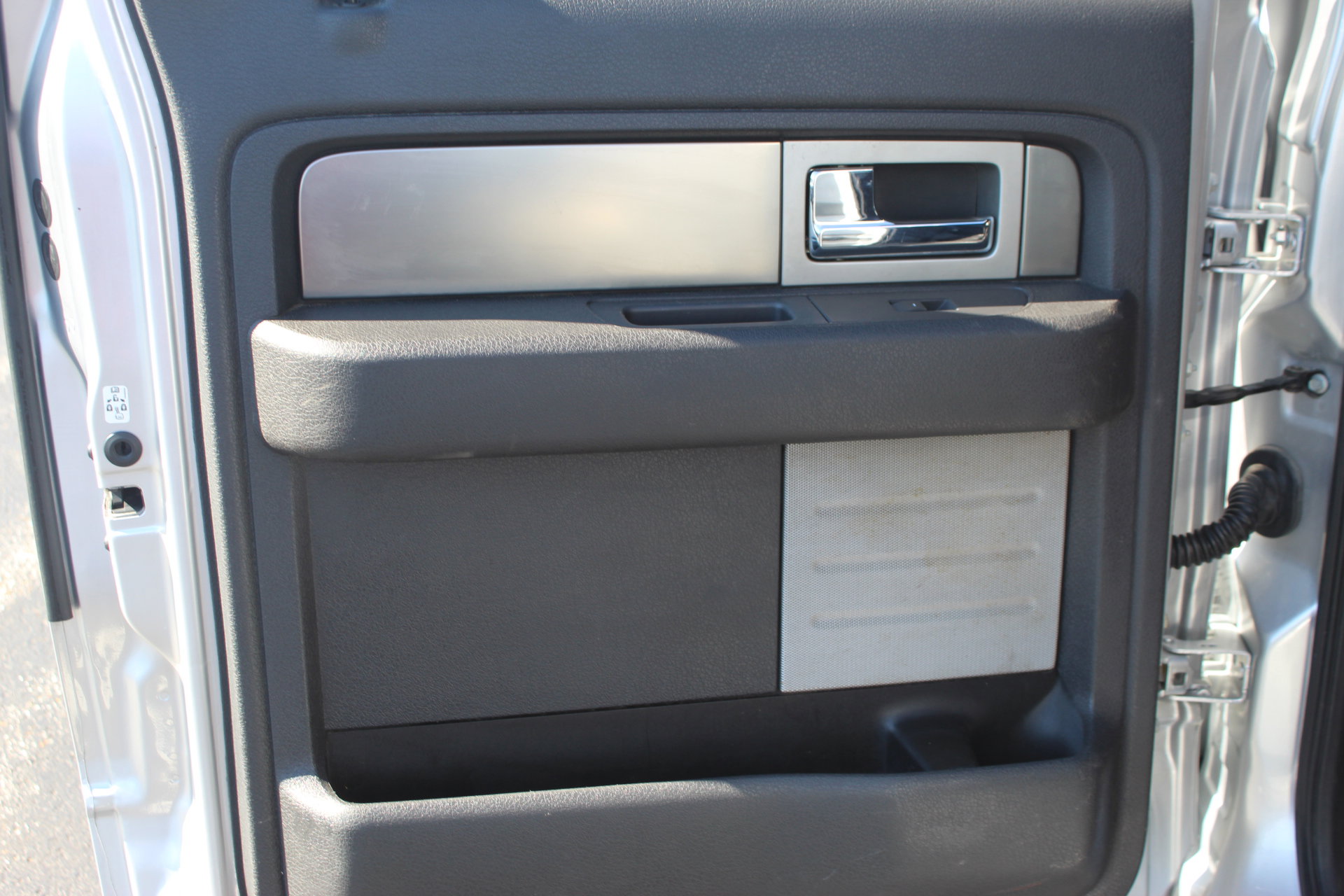 Used 2014 Ford F150 Raptor w/ Equipment Group 801A Luxury image 28