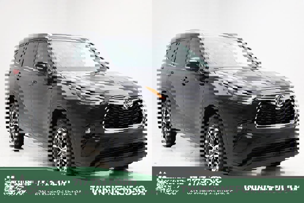 Used 2021 Toyota Highlander XLE