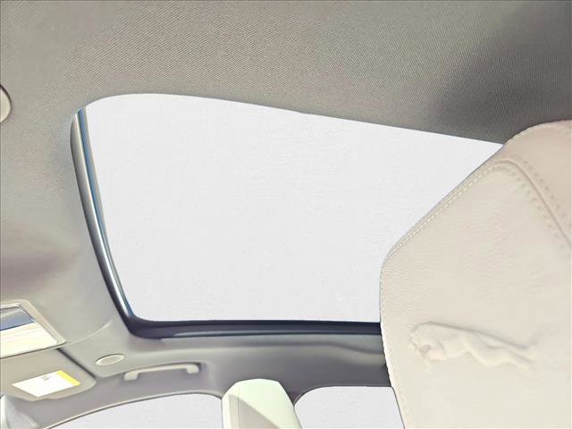 New 2025 Jaguar F-PACE R-Dynamic S image 27