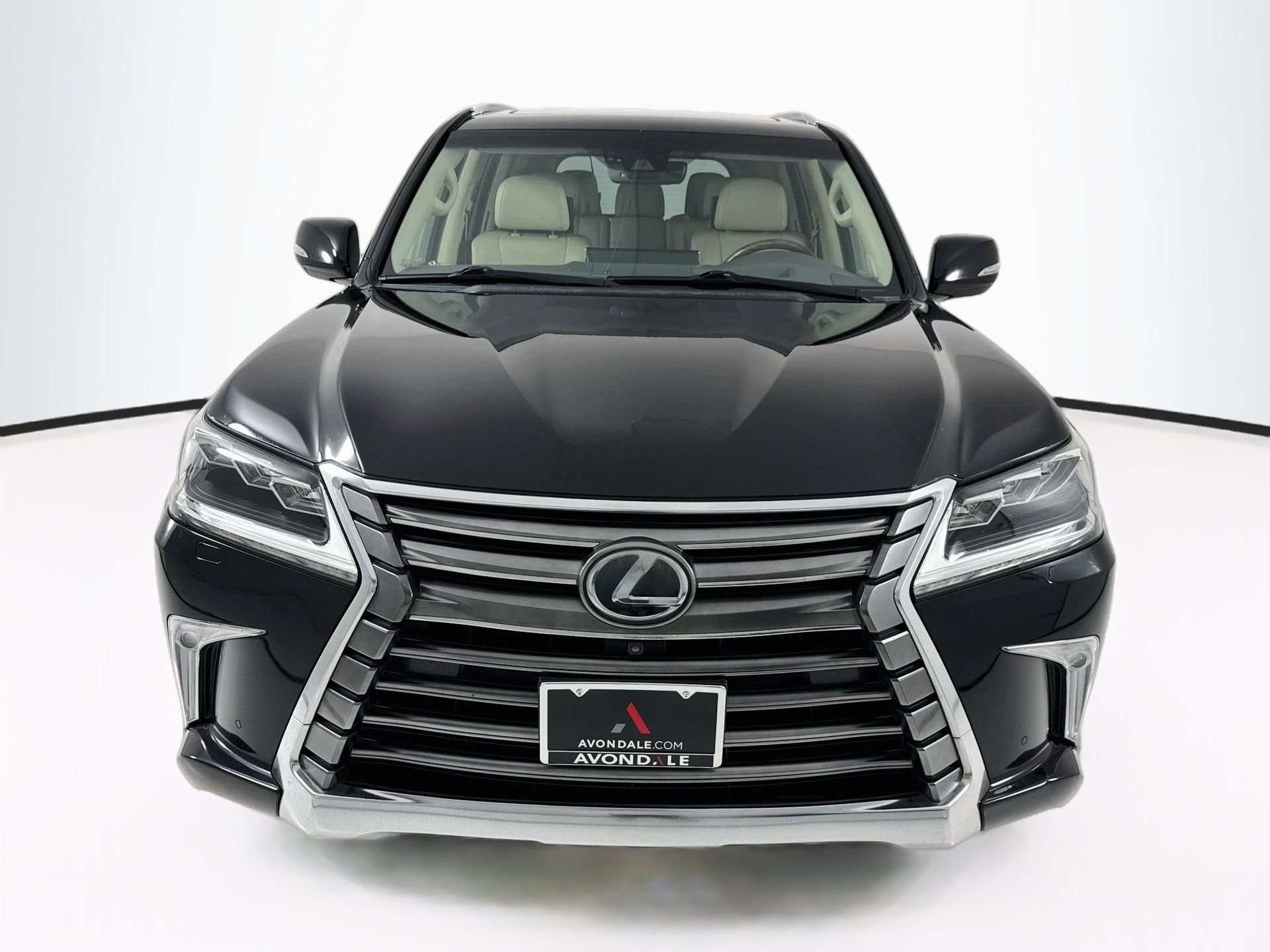 Used 2016 Lexus LX 570 4WD w/ Luxury Package image 2