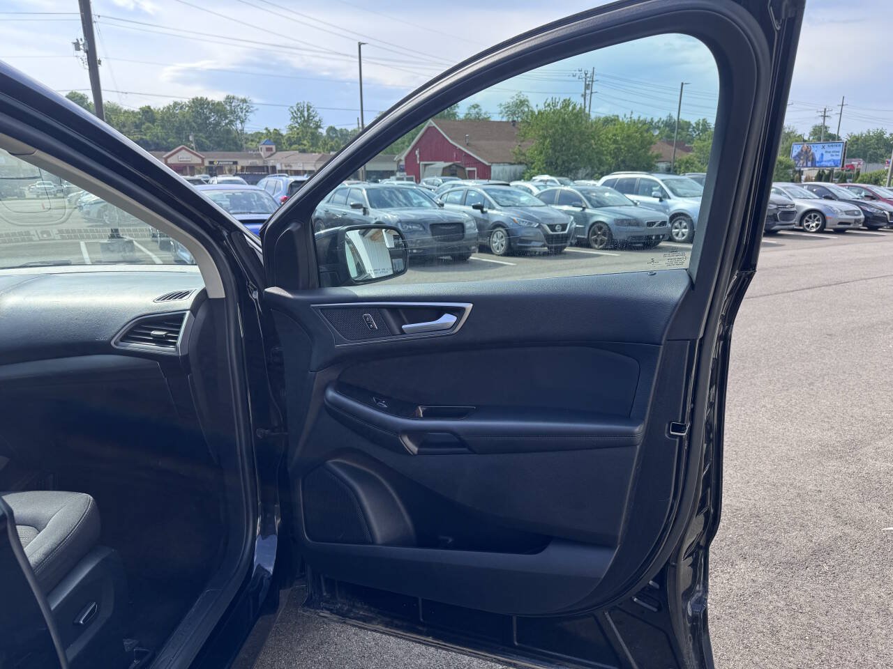 Used 2017 Ford Edge SEL AWD/4WD image 18