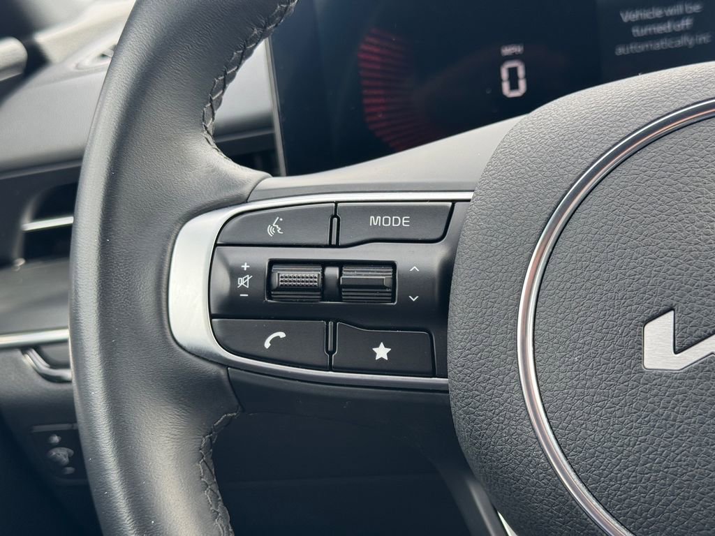 Certified 2025 Kia K5 GT-Line image 16