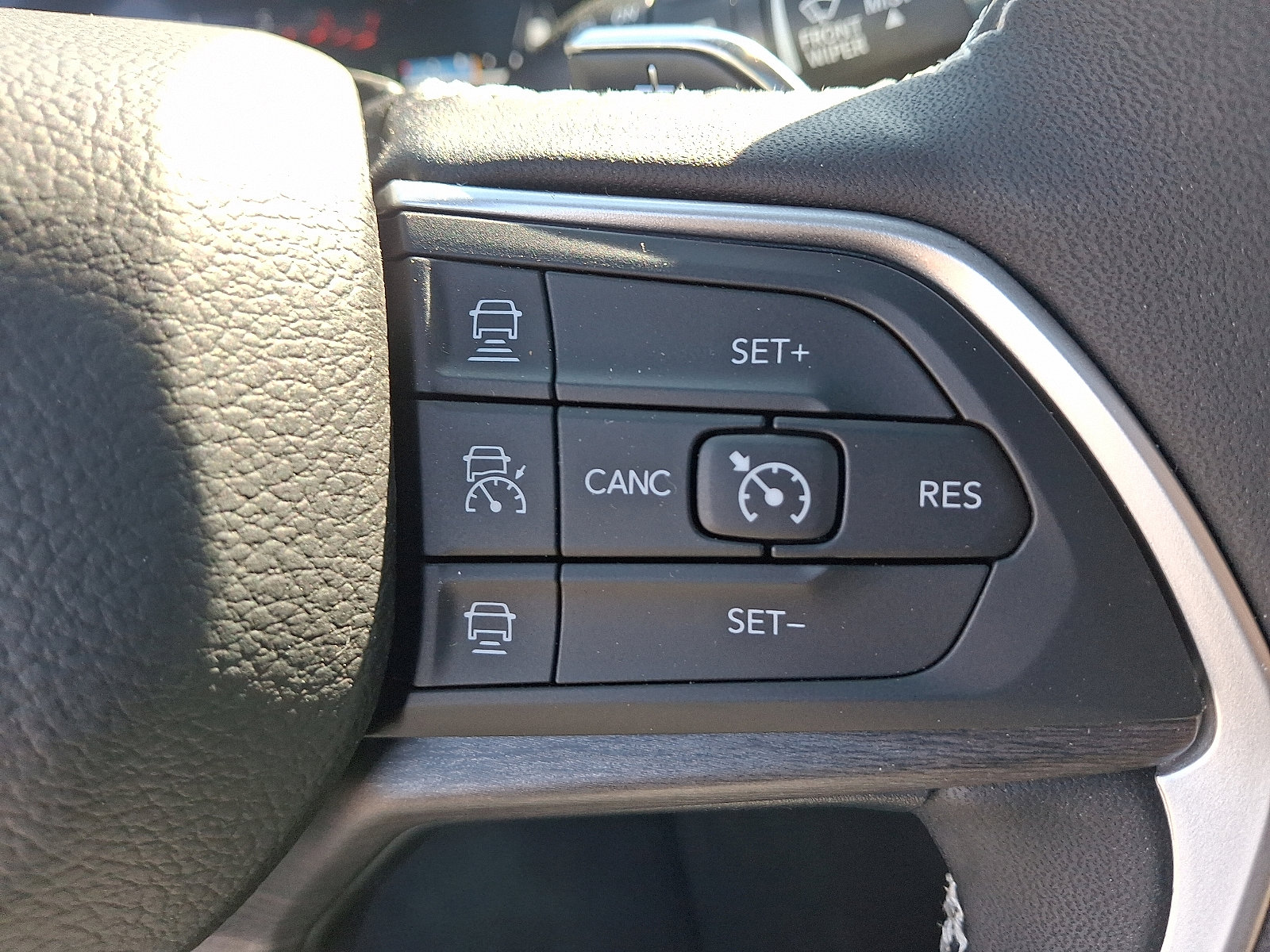 Used 2024 Jeep Grand Cherokee Limited 4xe AWD/4WD image 23