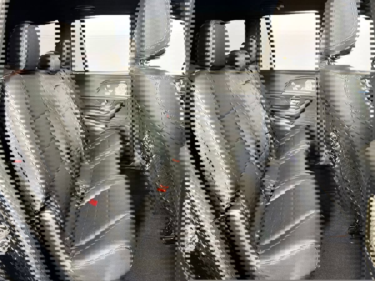 Used 2024 Mercedes-Benz GLS 450 4MATIC image 37