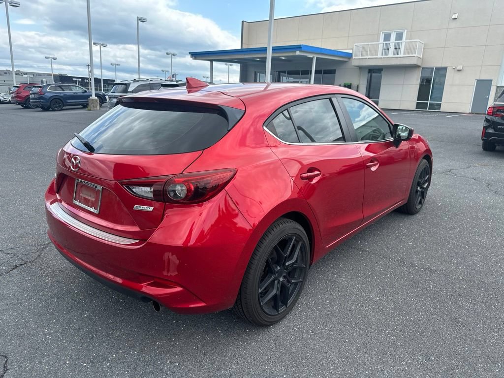 Used 2018 MAZDA MAZDA3 Grand Touring w/ Premium Equipment Package FWD image 7