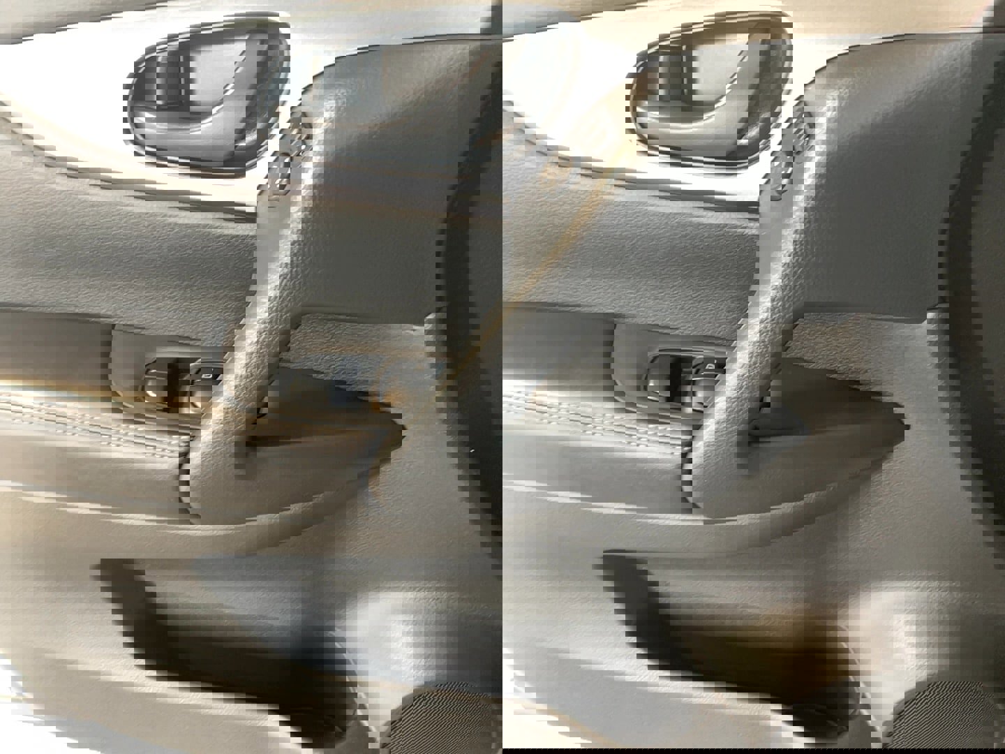 Used 2022 Nissan Rogue Sport S image 8