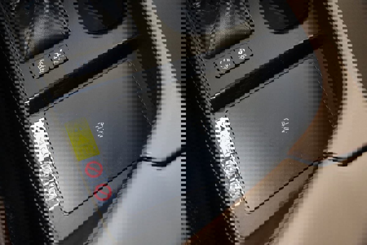 Used 2023 Lexus ES 300h w/ Premium Package image 27