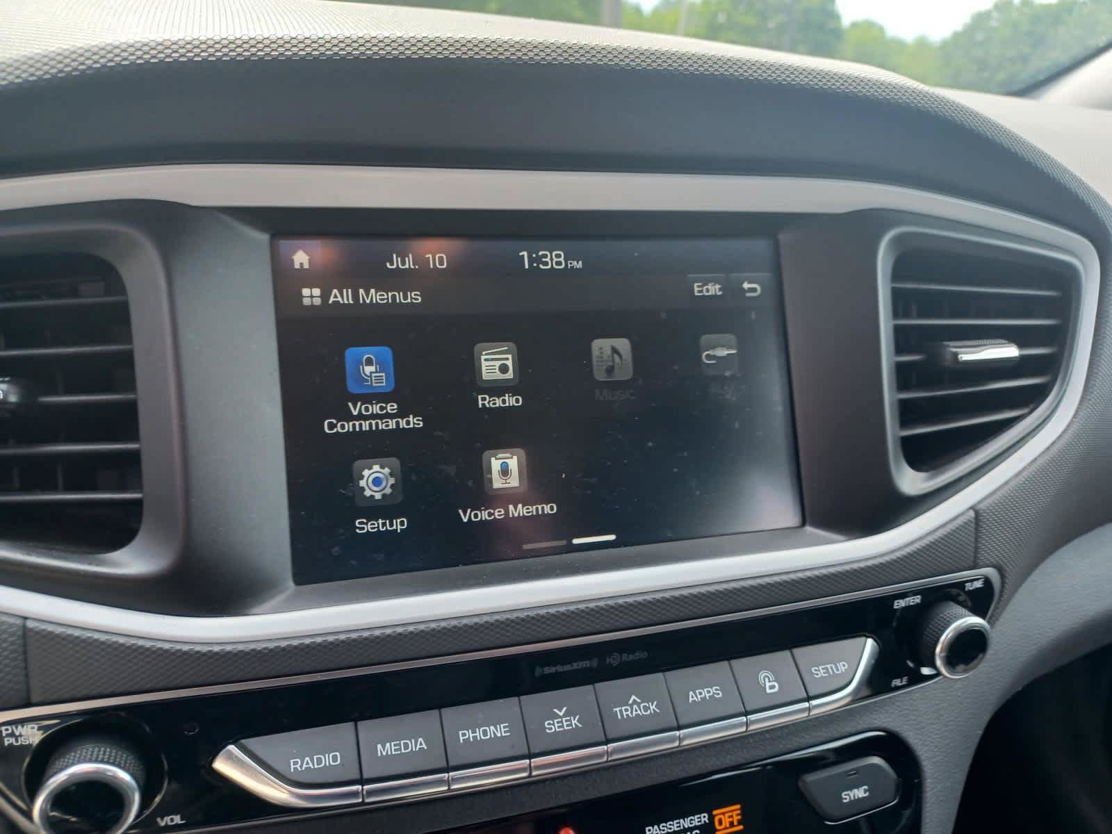 Used 2019 Hyundai Ioniq Plug-In Hybrid FWD image 12