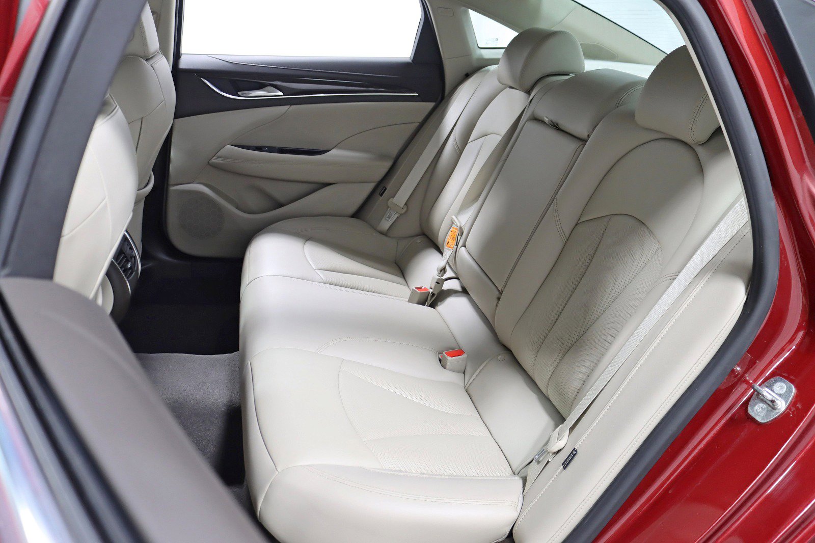 Used 2017 Buick LaCrosse Premium w/ Driver Confidence Package #2 image 27