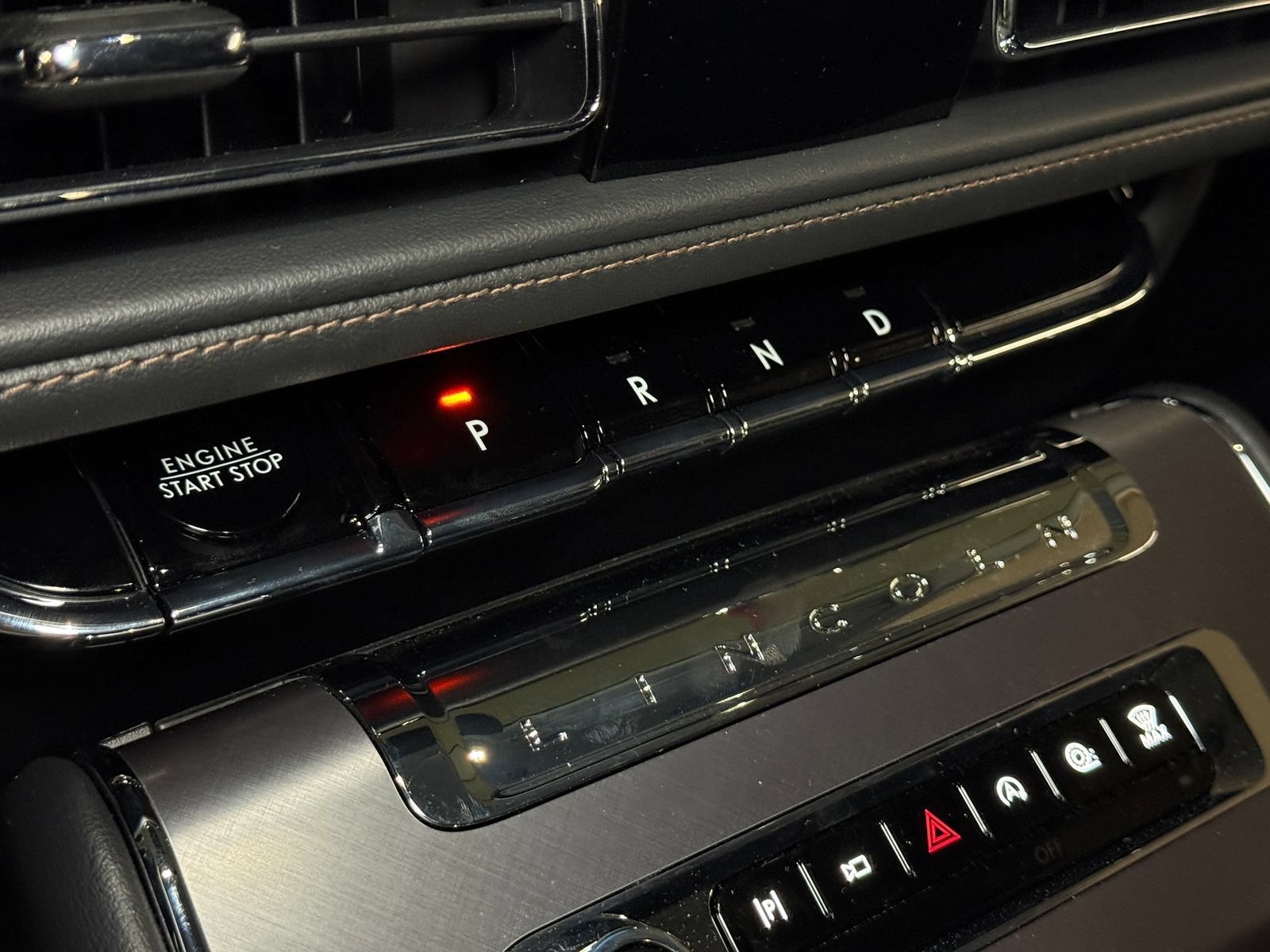 New 2026 Lincoln Aviator AWD image 31