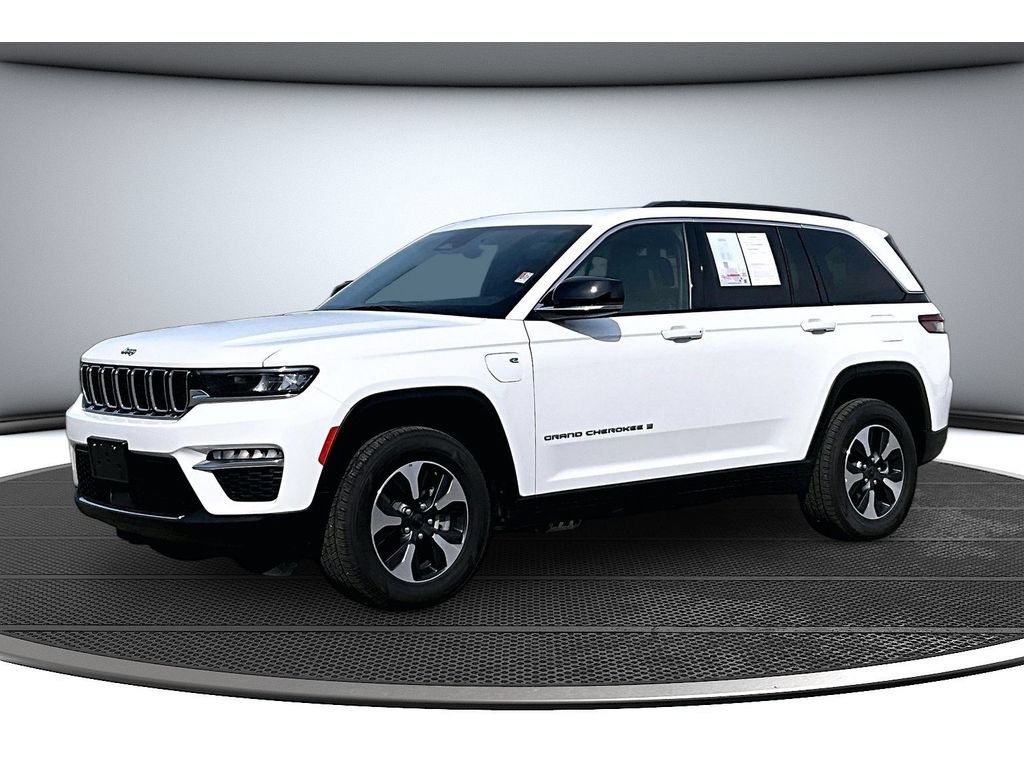 Used 2024 Jeep Grand Cherokee Limited 4xe AWD/4WD image 16