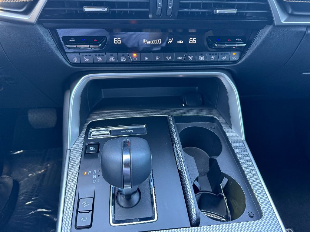 Used 2025 MAZDA CX-70 Plug-In Hybrid w/ Premium Plus image 21