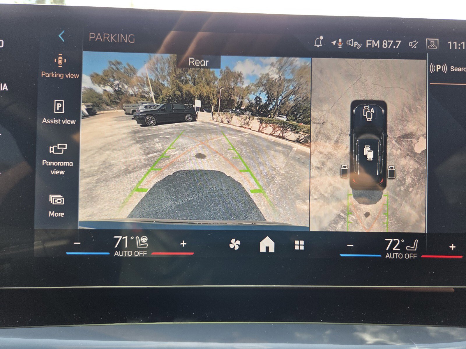 New 2026 BMW X1 xDrive28i w/ Technology Package image 23