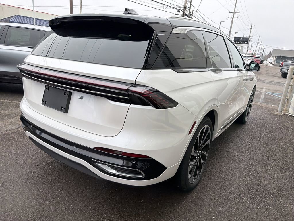 New 2026 Lincoln Nautilus Black Label image 3