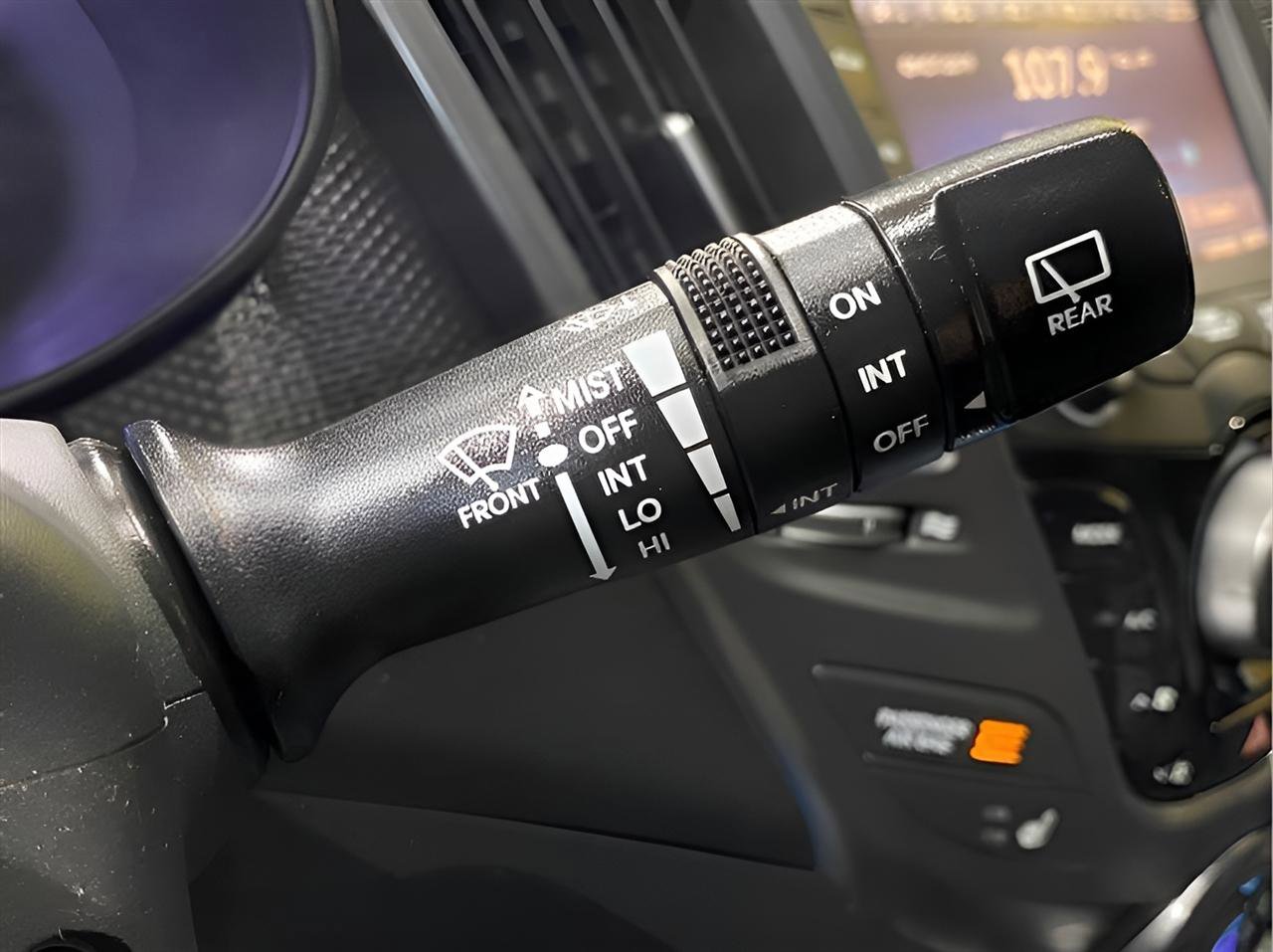 Used 2015 Hyundai Veloster Turbo w/ Option Group 04 image 18