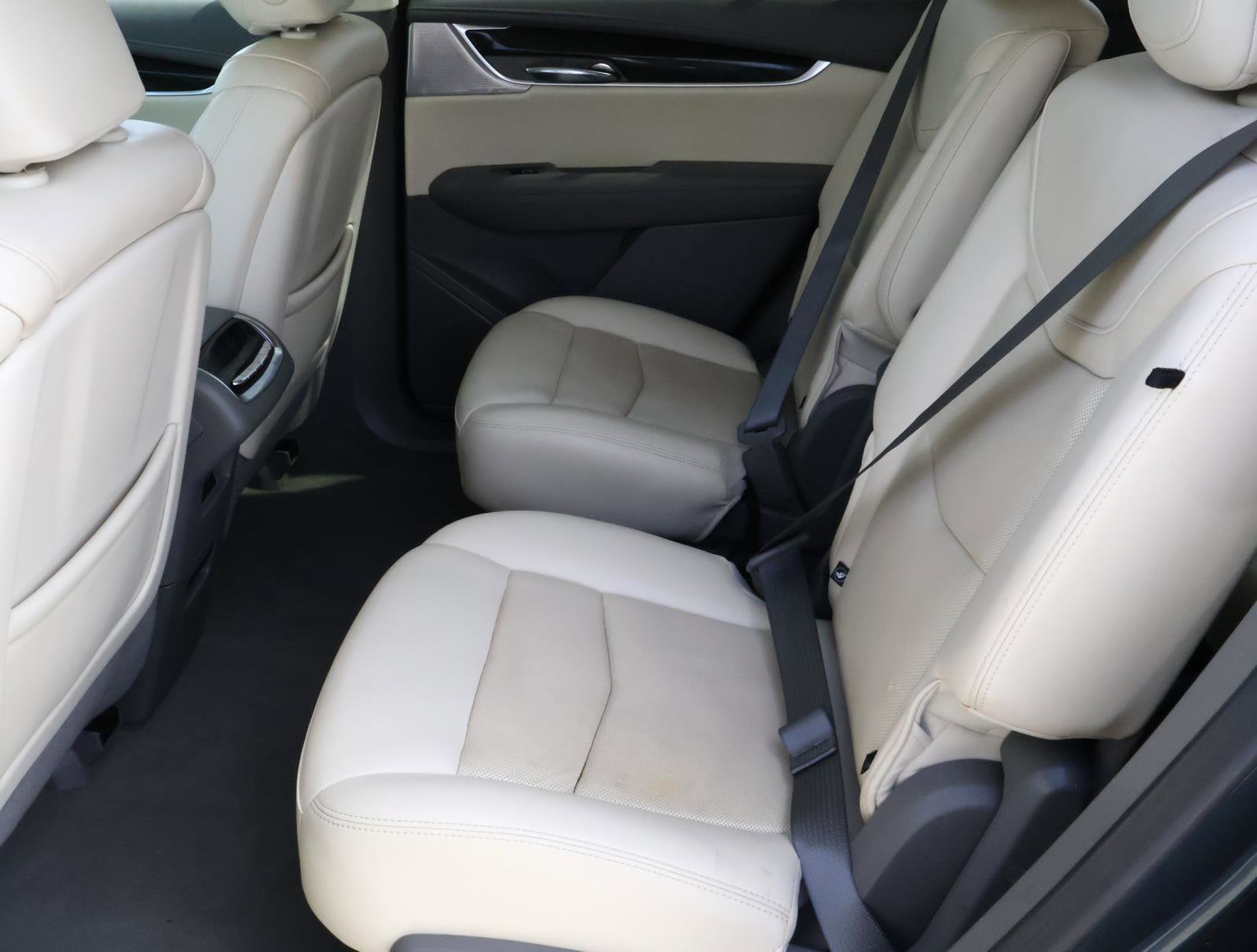 Certified 2021 Cadillac XT6 Premium Luxury image 25