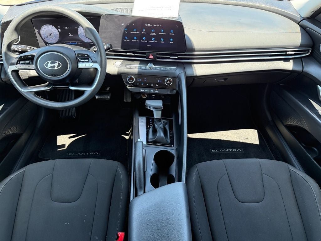 Used 2024 Hyundai Elantra SEL FWD image 16