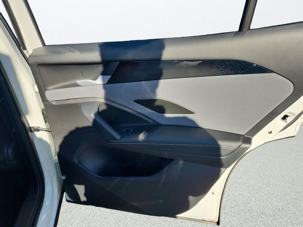 Certified 2026 Volkswagen Tiguan SE AWD/4WD image 27