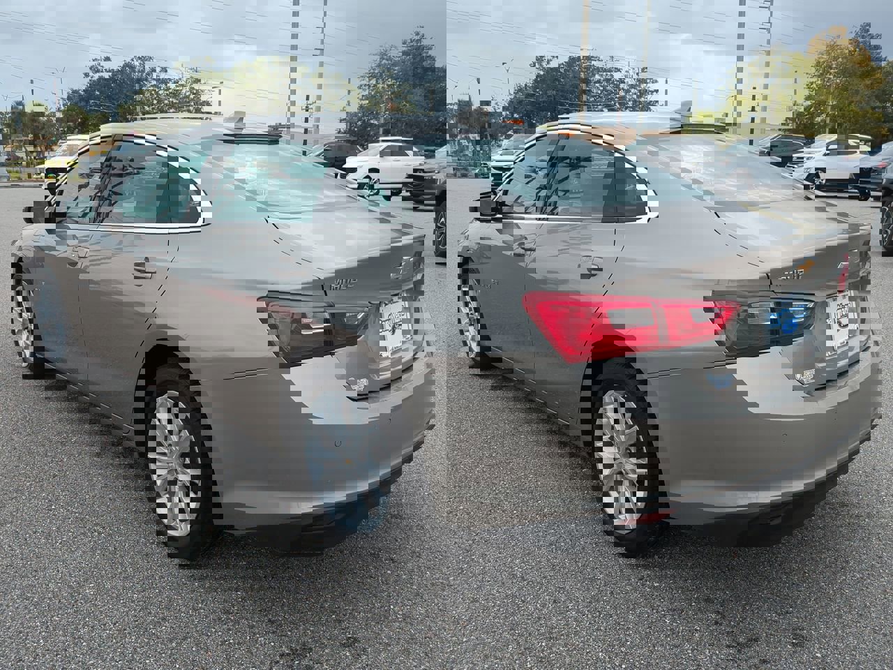 Used 2025 Chevrolet Malibu LT image 6