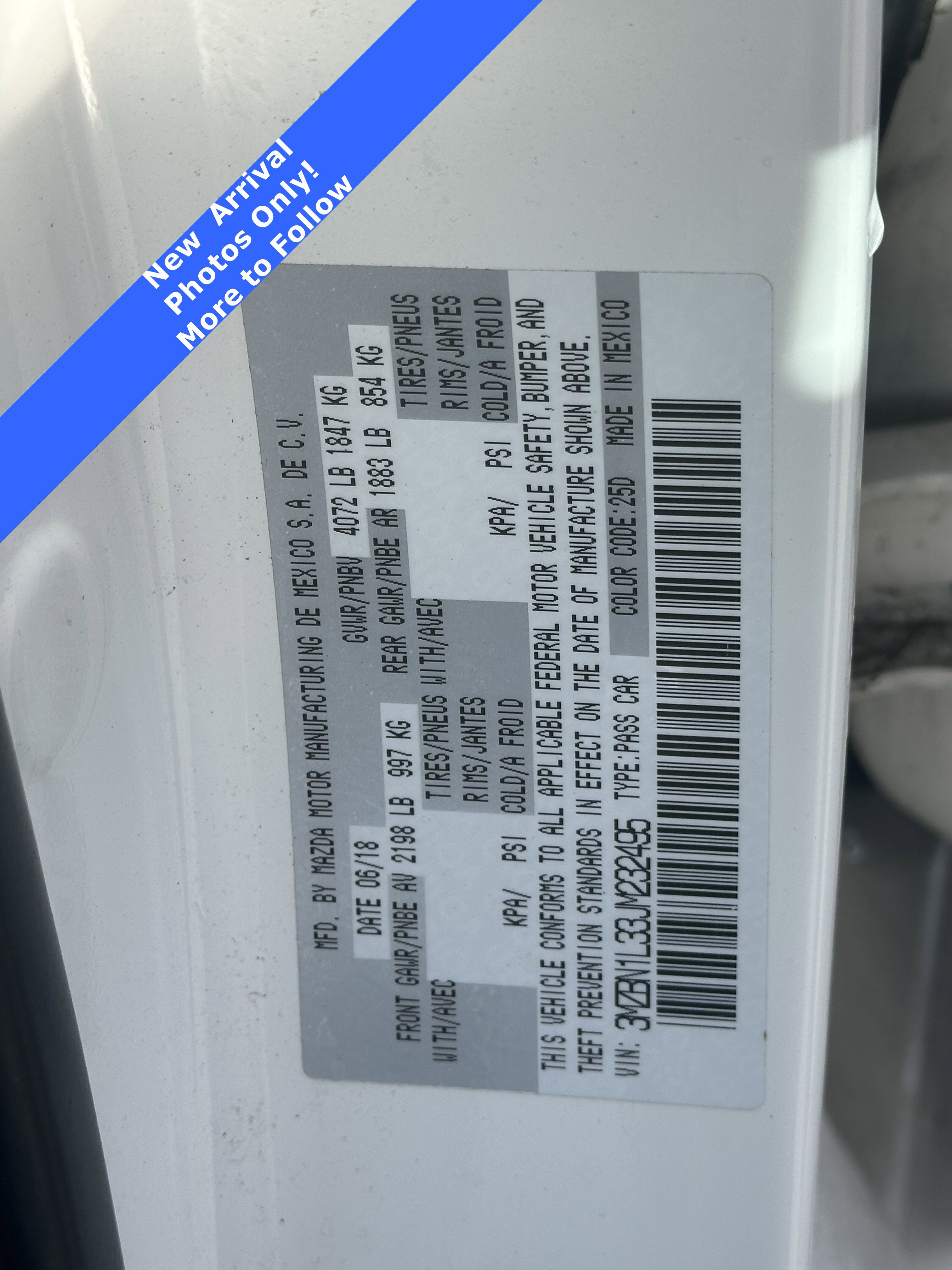 Used 2018 MAZDA MAZDA3 Touring image 15