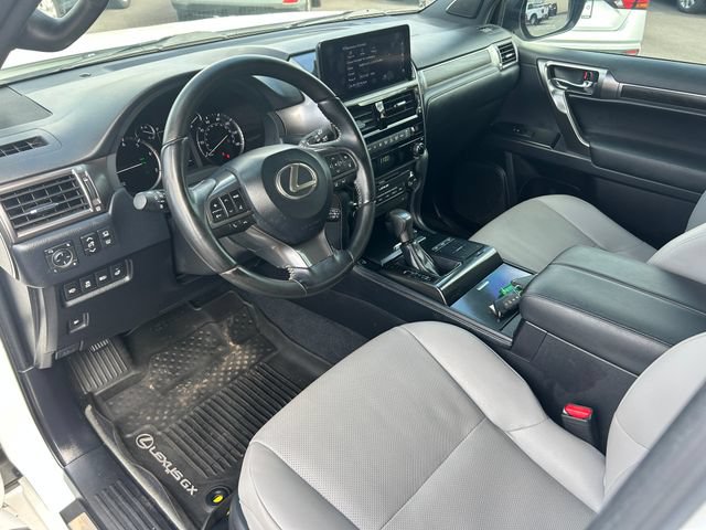 Used 2023 Lexus GX 460 w/ Black Line Special Edition AWD/4WD image 22