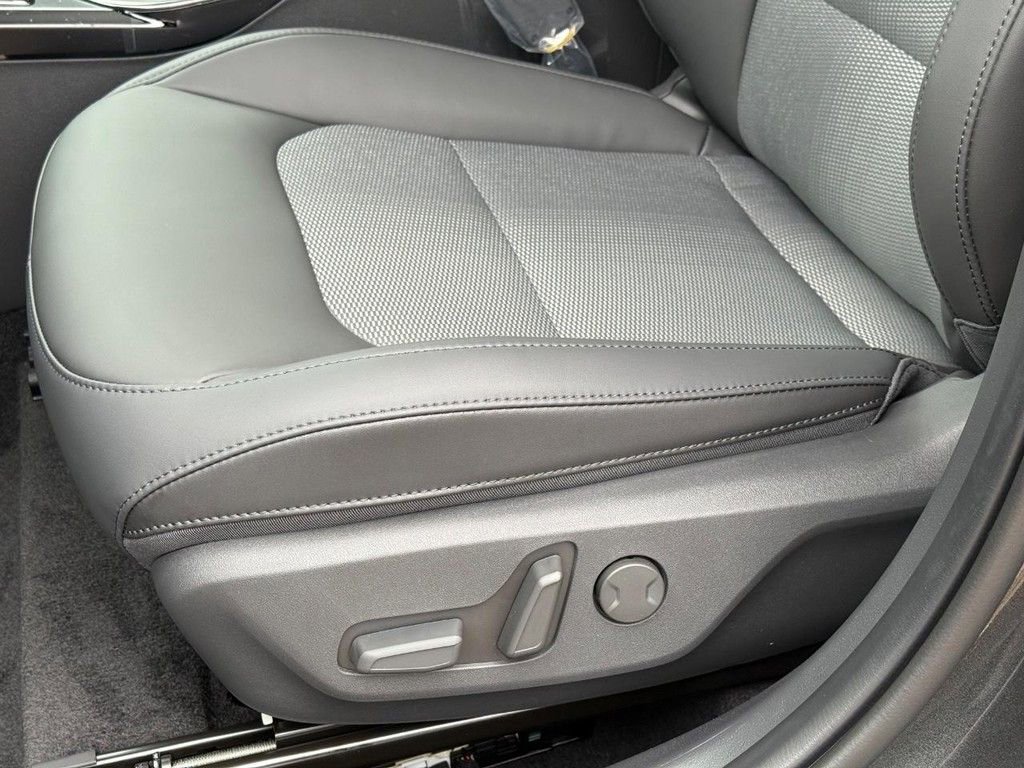 New 2026 Kia Niro EX image 19