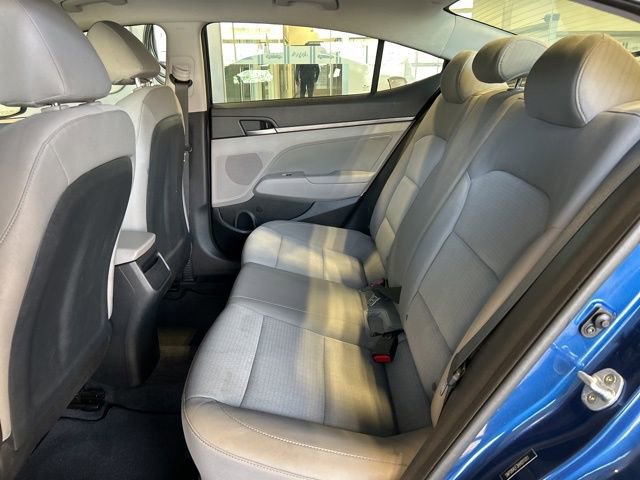 Used 2017 Hyundai Elantra SE image 26