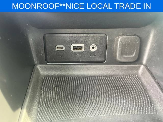 Used 2021 GMC Terrain SLE w/ Driver Convenience Package FWD image 28