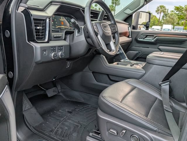 Used 2024 GMC Sierra 2500 Denali w/ Denali Reserve Package AWD/4WD image 8