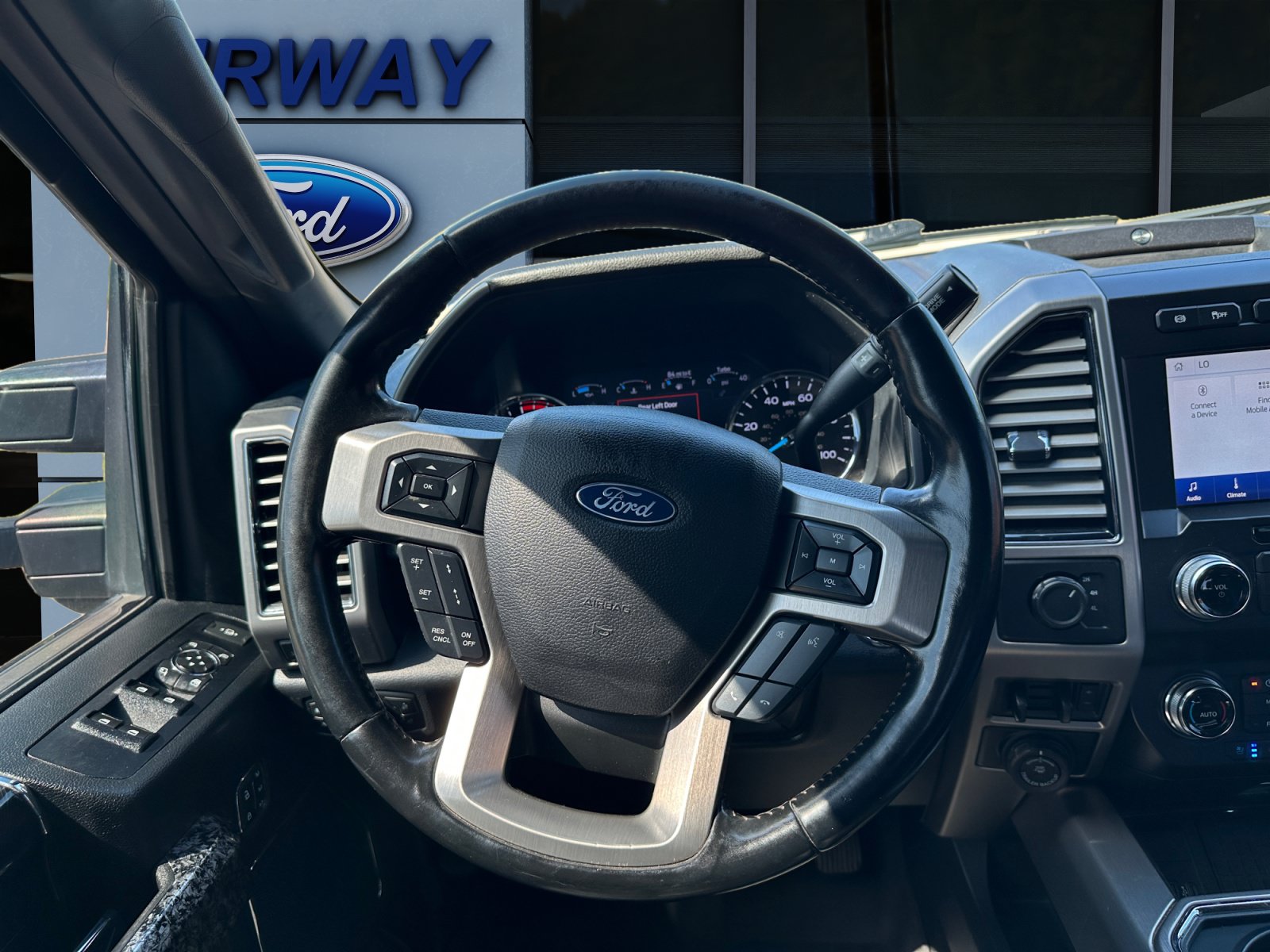 Used 2021 Ford F450 Platinum w/ FX4 Off-Road Package AWD/4WD image 13