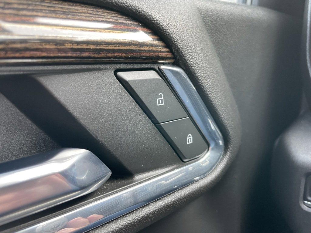 Used 2024 GMC Sierra 1500 Elevation image 26