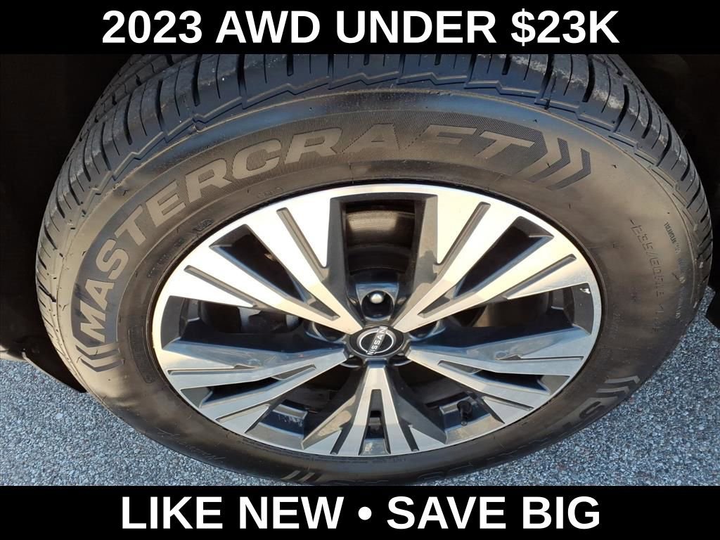 Used 2023 Nissan Rogue SV AWD/4WD image 10