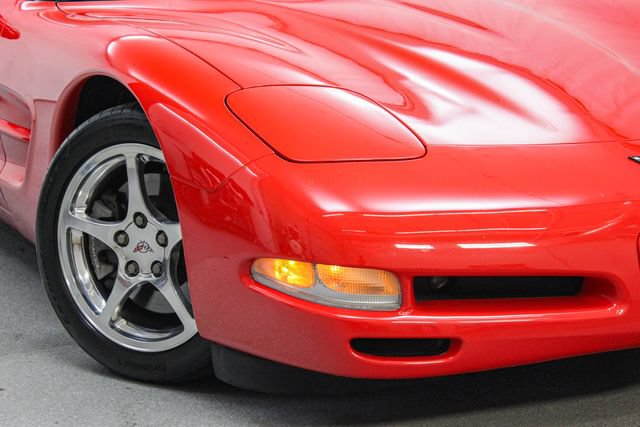 Used 2000 Chevrolet Corvette Convertible w/ Memory Pkg RWD image 3