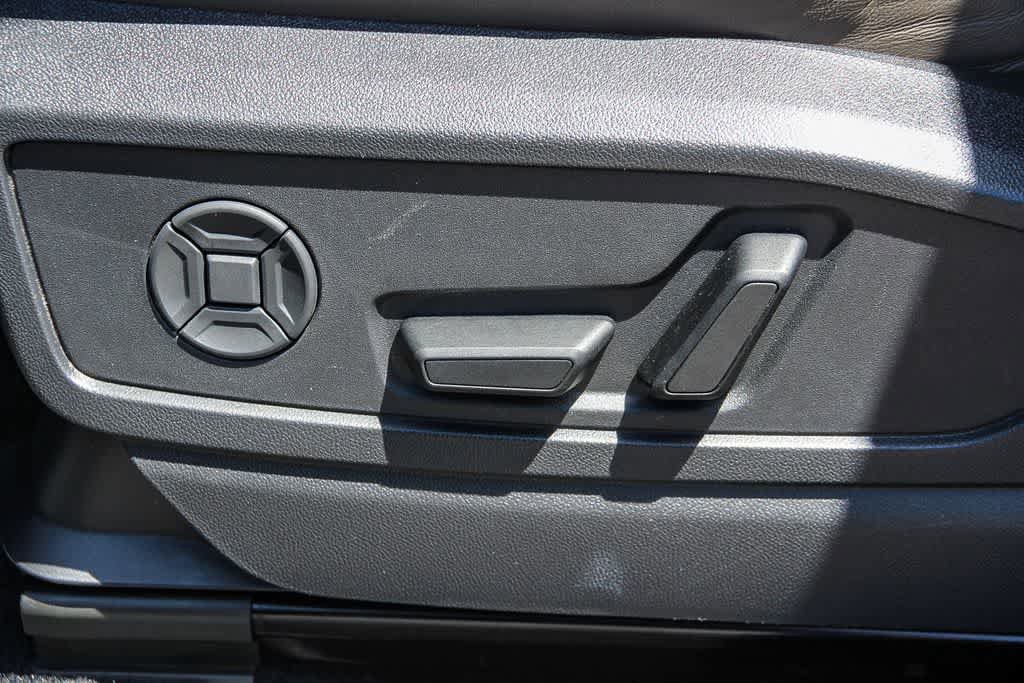 Used 2025 Audi Q5 Premium Plus w/ Premium Plus AWD/4WD image 21
