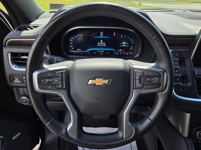 Used 2023 Chevrolet Suburban Premier AWD/4WD image 31