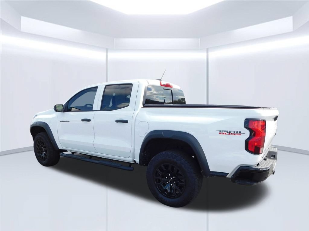Used 2025 Chevrolet Colorado Trail Boss AWD/4WD image 9
