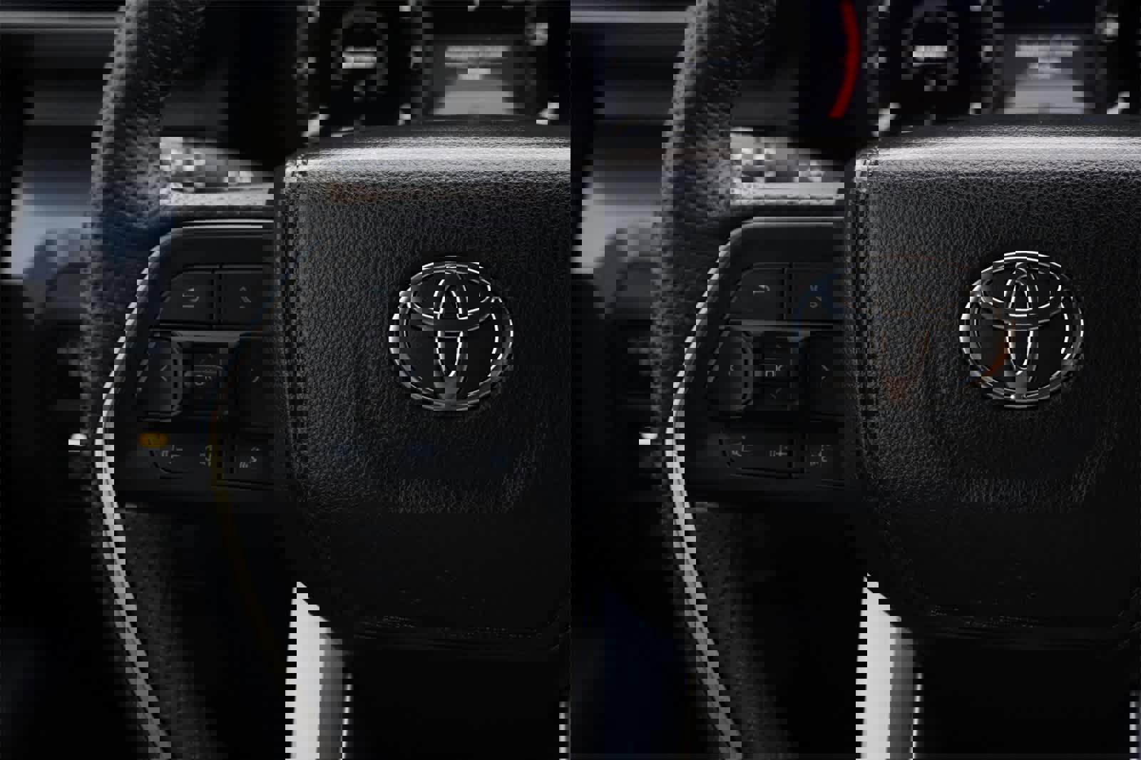 Used 2024 Toyota Tacoma TRD Off-Road image 10