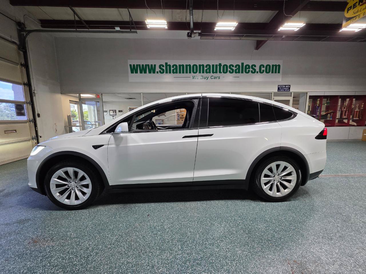 Used 2017 Tesla Model X 100D AWD/4WD image 11