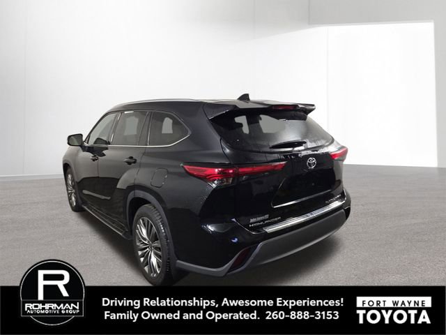 Used 2022 Toyota Highlander Platinum AWD/4WD image 9