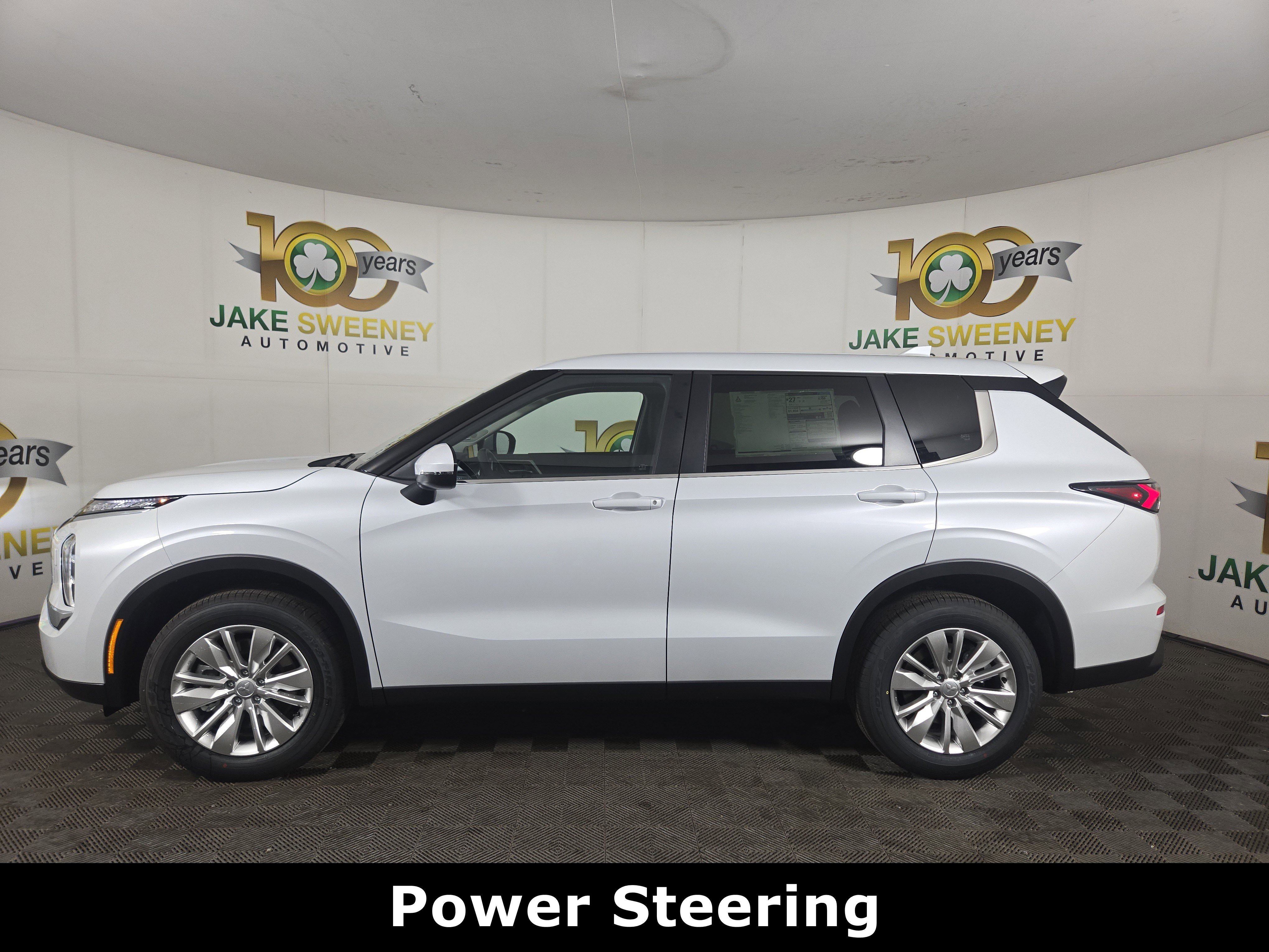 New 2026 Mitsubishi Outlander ES AWD/4WD image 4