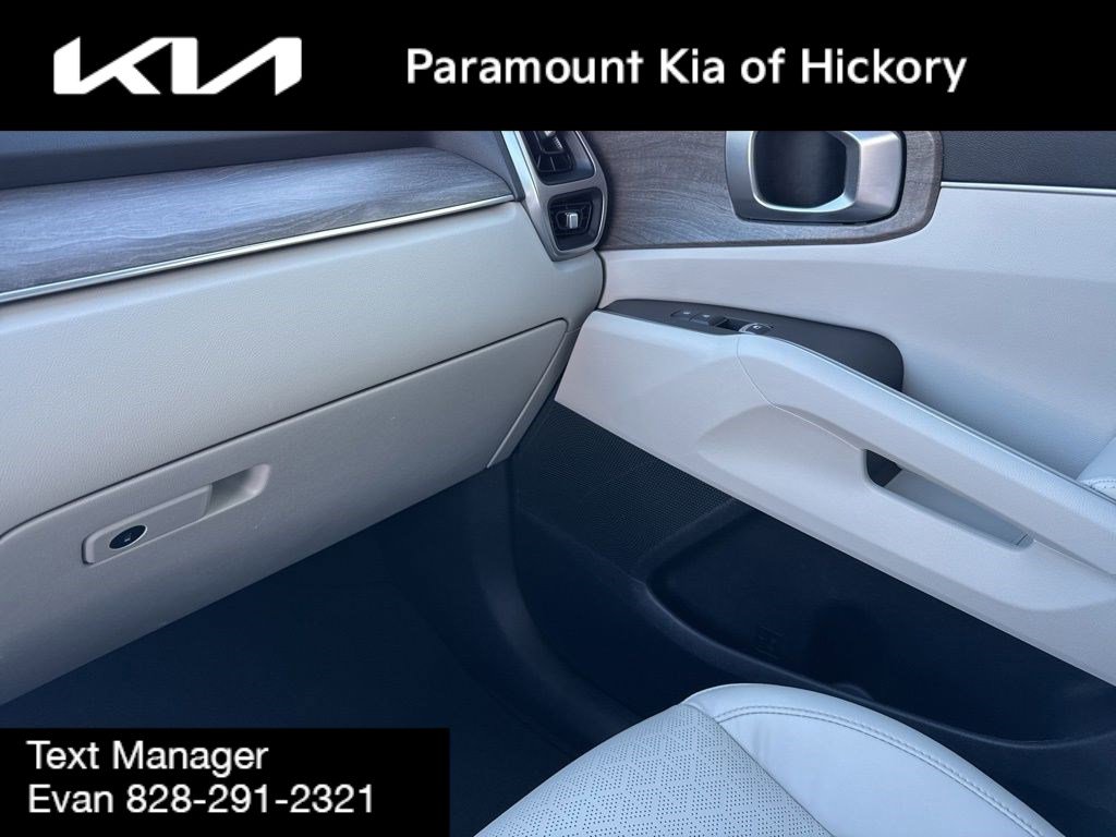 Used 2023 Kia Sorento S w/ Panoramic Sunroof Package image 30