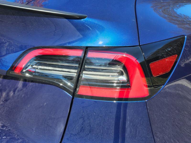 Used 2023 Tesla Model Y RWD image 31