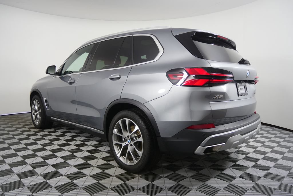 Certified 2026 BMW X5 xDrive40i AWD/4WD image 5