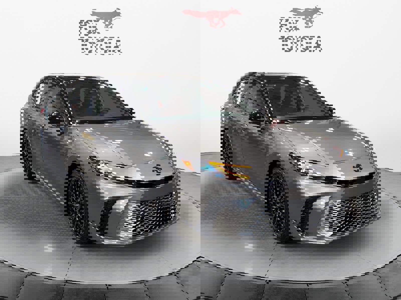Used 2025 Toyota Camry XSE image 8