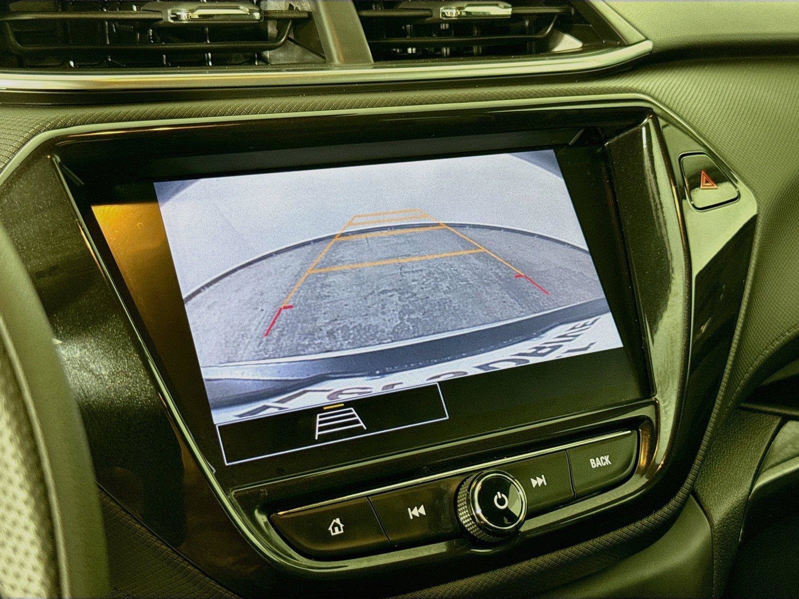 Used 2022 Chevrolet TrailBlazer LT w/ Convenience Package FWD image 5