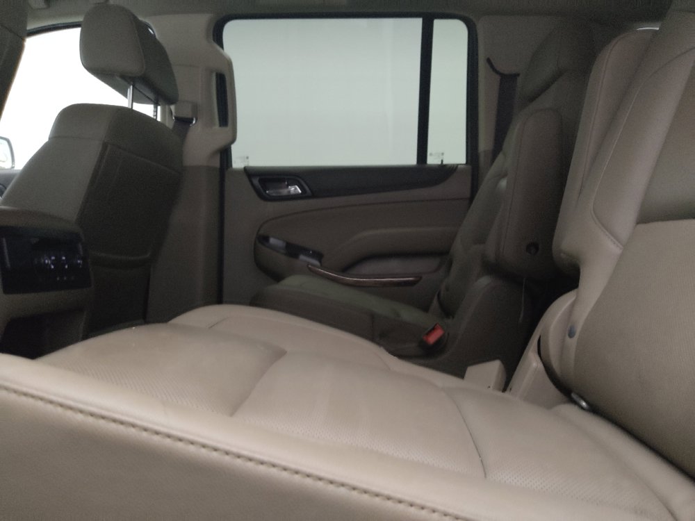 Used 2020 GMC Yukon XL SLT w/ Premium Edition RWD image 18