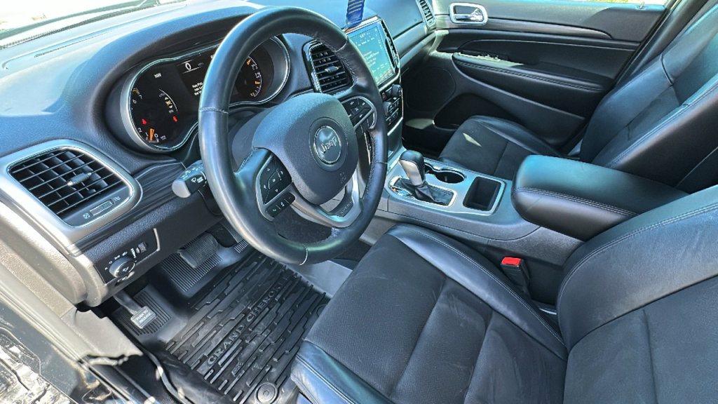 Used 2021 Jeep Grand Cherokee Laredo X image 10