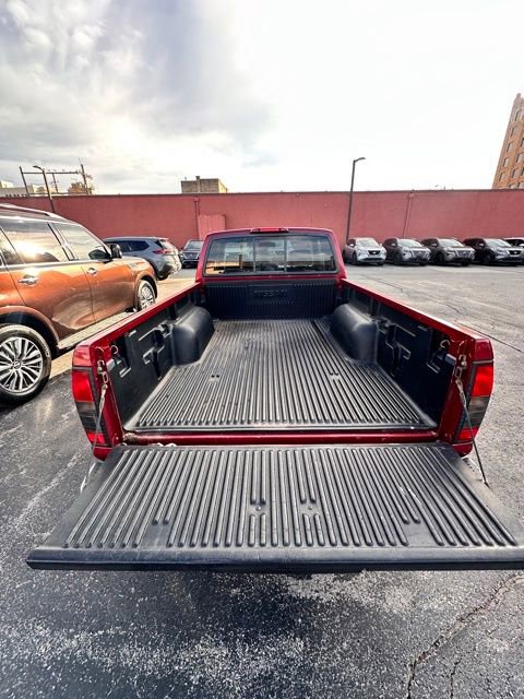 Used 2001 Nissan Frontier XE image 9
